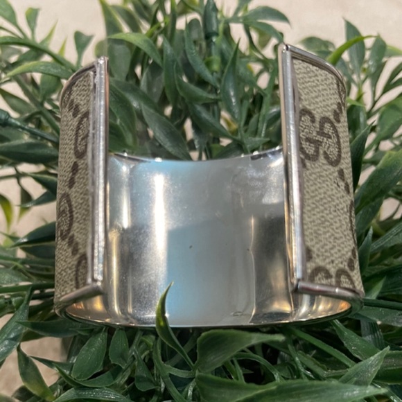 ✨Authentic Vintage GUCCI GG Supreme Logo Monogram Wide Leather Cuff Bracelet - Picture 4 of 10
